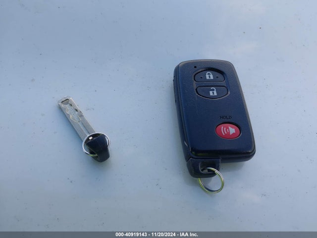 Toyota Prius V Four 2015 JTDZN3EU2FJ040623 Image 11