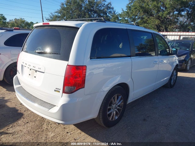 2C4RDGCGXJR208617 Dodge Grand Caravan Sxt