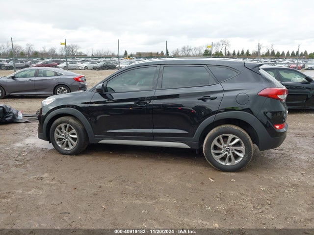 KM8J3CA49JU816824 Hyundai TUCSON SEL