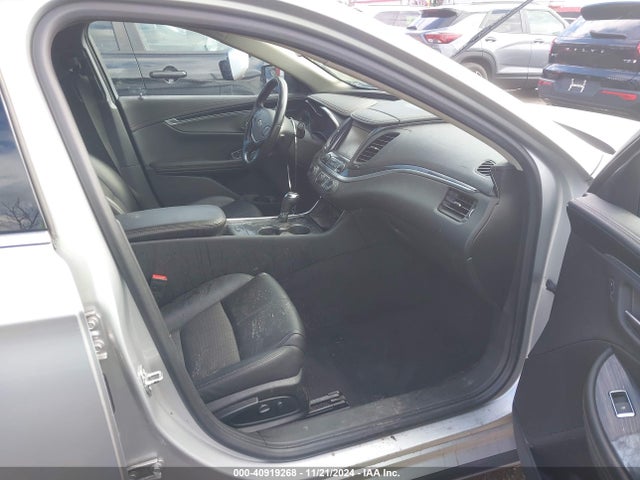 Chevrolet IMPALA 1LT 2018 2G1105S33J9178428 Image 5