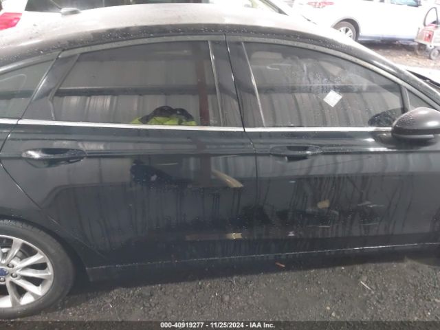 3FA6P0H77HR107023 Ford FUSION SE