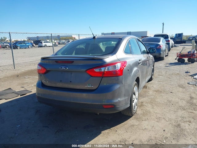 Ford FOCUS SE 2014 1FADP3F28EL351435 Image 4
