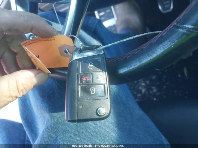 3VW5T7AU5GM036715 Volkswagen Golf Gti Se 4-door
