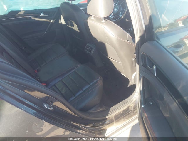 3VW5T7AU5GM036715 Volkswagen Golf Gti Se 4-door