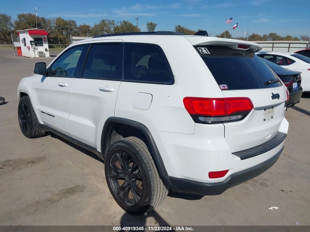 Jeep Grand Cherokee Laredo 2014 1C4RJEAGXEC411943 Image 3