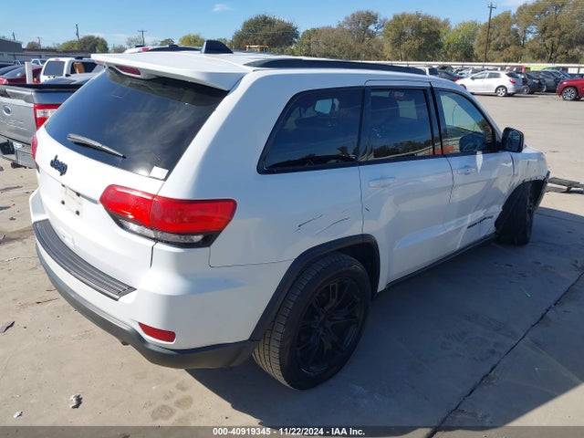 Jeep Grand Cherokee Laredo 2014 1C4RJEAGXEC411943 Image 4