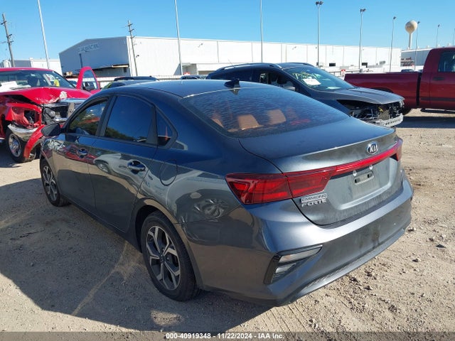 KIA Forte Lxs 2019 3KPF24AD8KE006393 Image 3