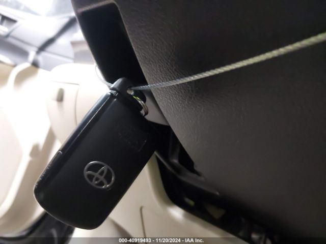 4T1BD1FK4EU103879 Toyota Camry Hybrid Le