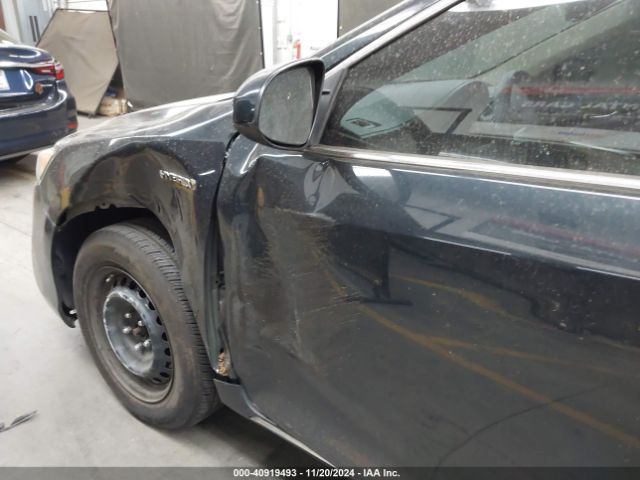 4T1BD1FK4EU103879 Toyota Camry Hybrid Le