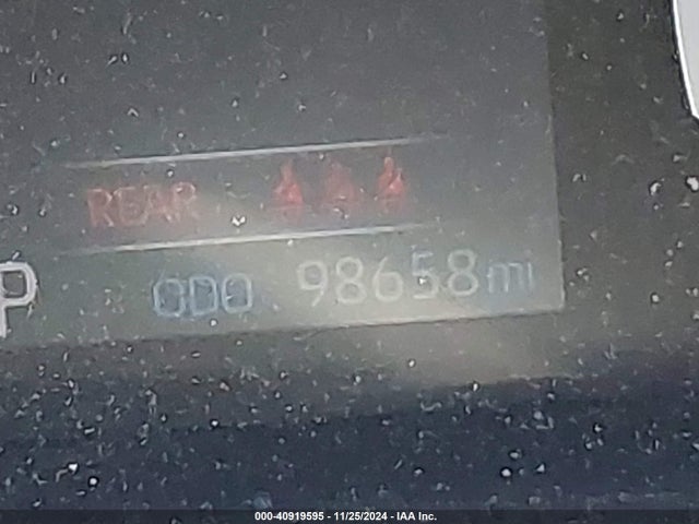 Toyota Rav4 Xle Premium 2019 JTMA1RFV2KD043601 Image 7