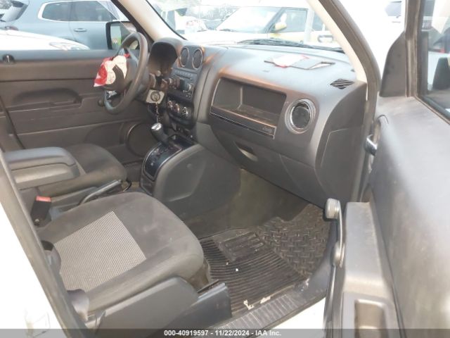 1C4NJPBA7HD119637 Jeep Patriot Sport Fwd