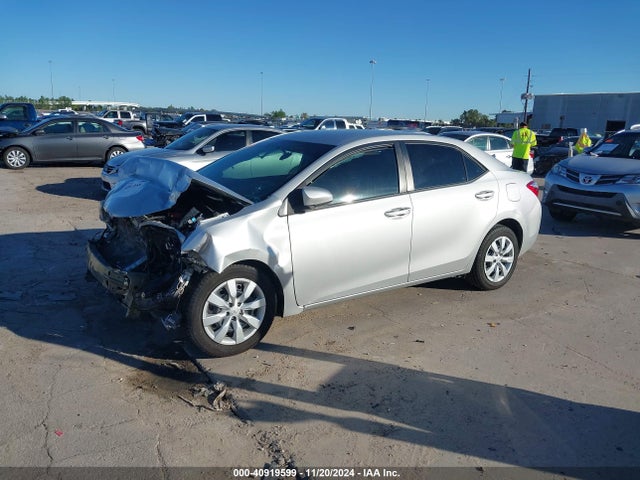Toyota COROLLA LE 2016 5YFBURHE4GP500180 Image 2