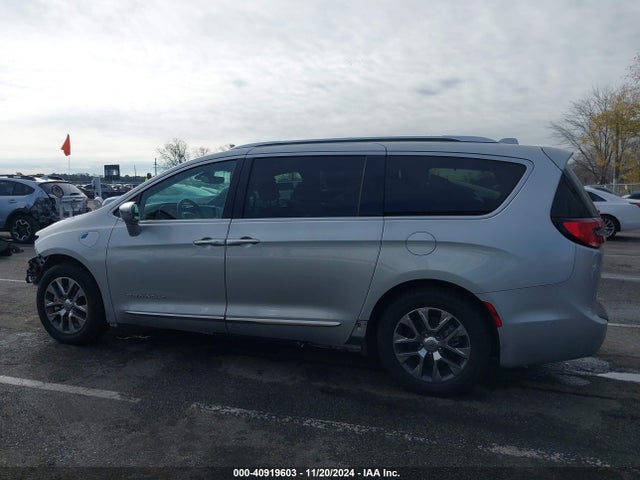 Chrysler Pacifica Hybrid Pinnacle 2022 2C4RC1N70NR175422 Image 14