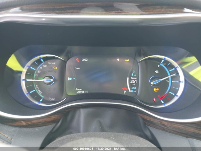 Chrysler Pacifica Hybrid Pinnacle 2022 2C4RC1N70NR175422 Image 7