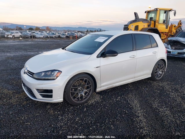 WVWVF7AU8HW187009 Volkswagen Golf R 4-door W/dcc   Navigation