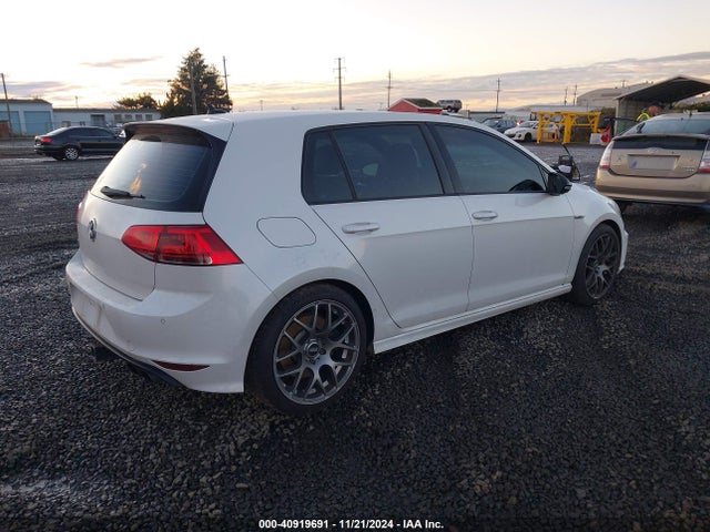WVWVF7AU8HW187009 Volkswagen Golf R 4-door W/dcc   Navigation
