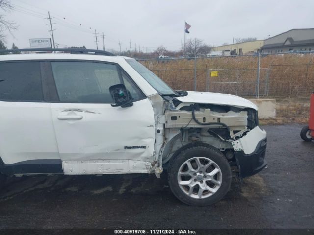 ZACCJBBTXFPC09567 Jeep Renegade Latitude