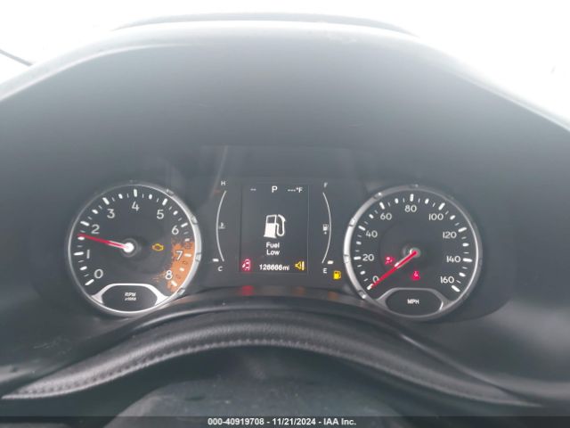 ZACCJBBTXFPC09567 Jeep Renegade Latitude
