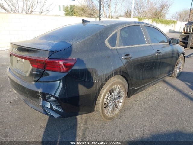 3KPF54ADXPE555933 KIA Forte Gt-line