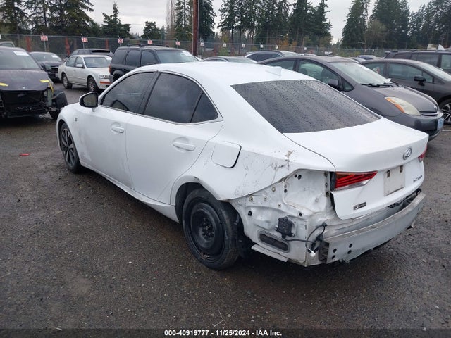 Lexus IS 200T 2017 JTHBA1D28H5055154 Image 3