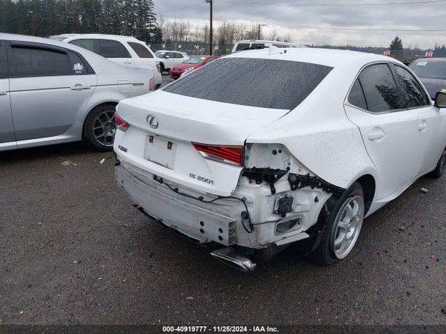 Lexus IS 200T 2017 JTHBA1D28H5055154 Image 6