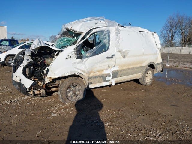 Ford Transit-250 2015 1FTYR1ZM3FKA87426 Image 2