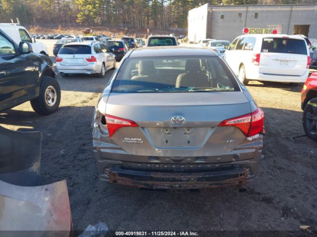 2T1BURHE8JC983907 Toyota COROLLA LE