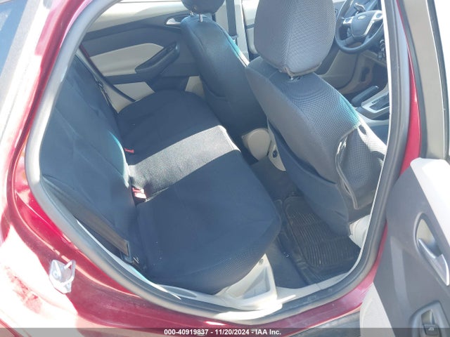 Ford FOCUS SE 2014 1FADP3K24EL366083 Image 7