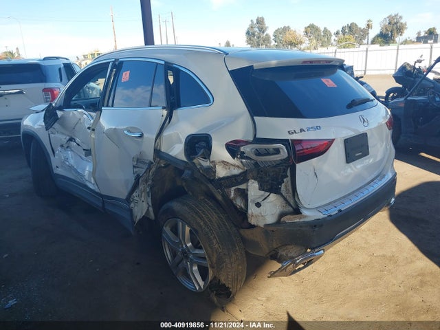 W1N4N4GB6MJ166405 Mercedes-Benz GLA 250