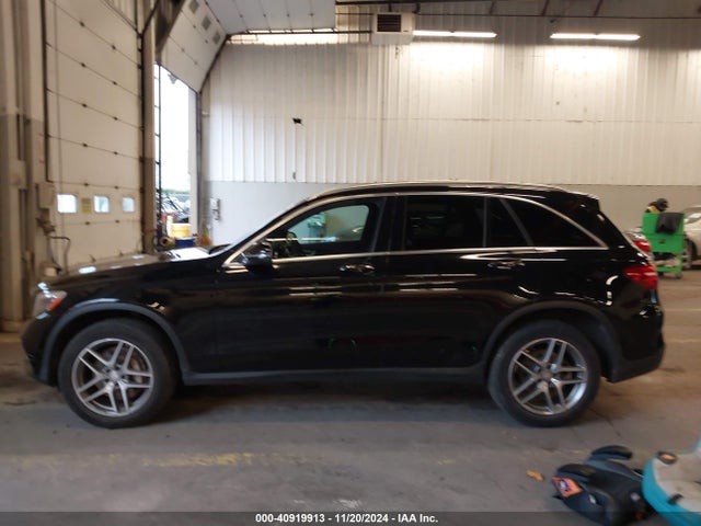 WDC0G4KB7HF157884 Mercedes-Benz Glc 300 4matic