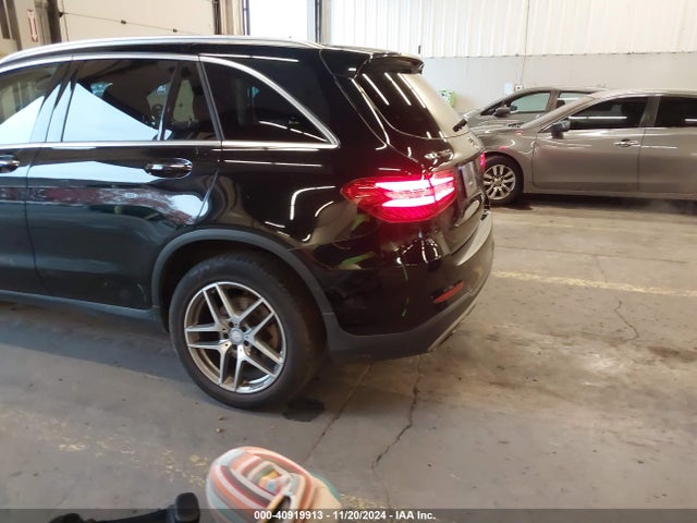 WDC0G4KB7HF157884 Mercedes-Benz Glc 300 4matic