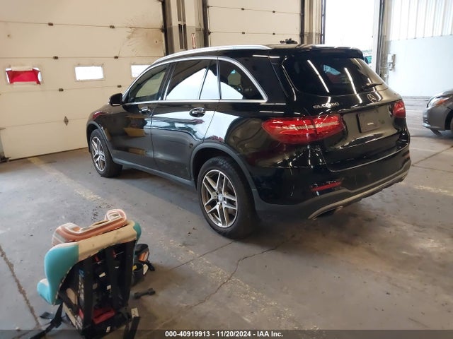 WDC0G4KB7HF157884 Mercedes-Benz Glc 300 4matic