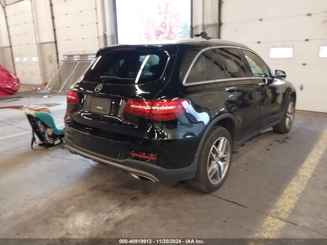 WDC0G4KB7HF157884 Mercedes-Benz Glc 300 4matic