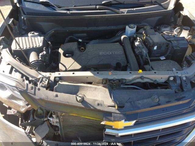 3GNAXJEV4JS581496 Chevrolet EQUINOX LT