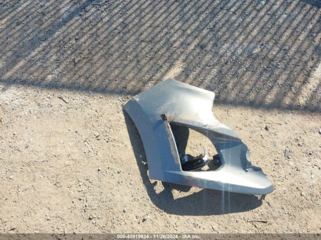 3GNAXJEV4JS581496 Chevrolet EQUINOX LT