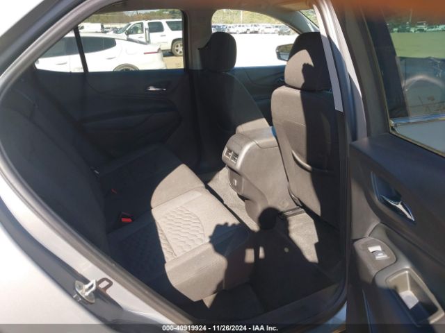 3GNAXJEV4JS581496 Chevrolet EQUINOX LT