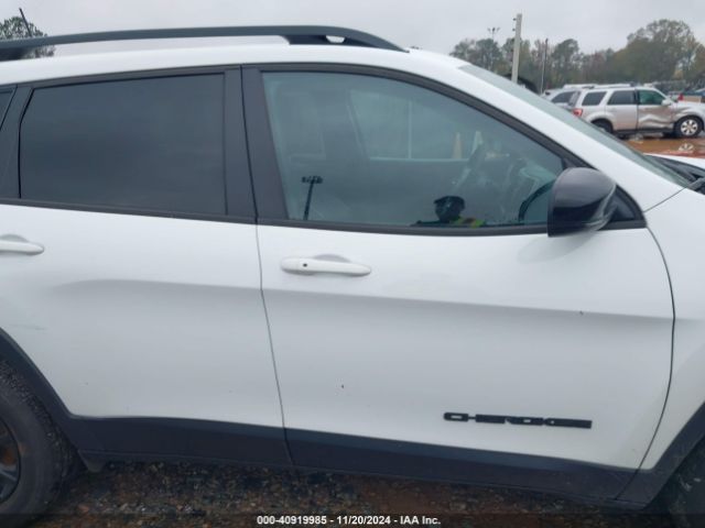 1C4PJMMB5PD109653 Jeep Cherokee Altitude Lux 4x4