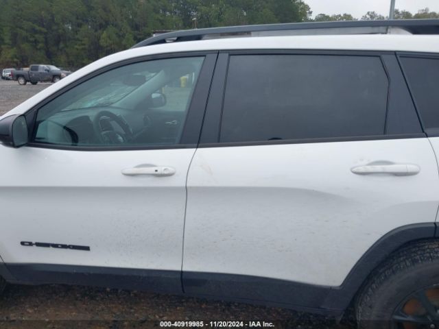 1C4PJMMB5PD109653 Jeep Cherokee Altitude Lux 4x4