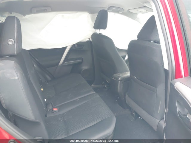 2T3ZFREV8HW330796 Toyota RAV4 LE