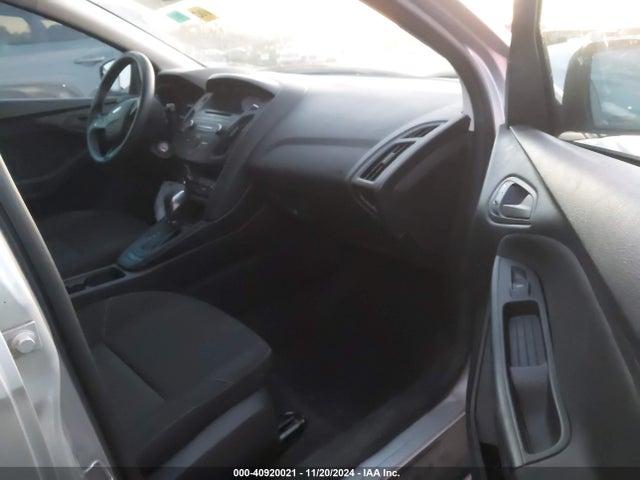 Ford FOCUS S 2017 1FADP3E20HL307998 Image 5