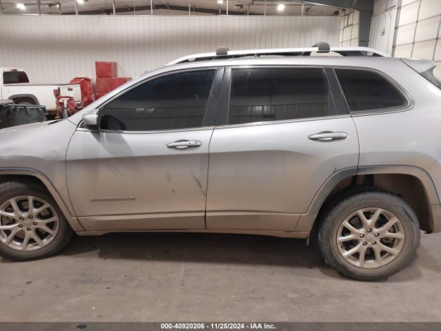1C4PJMCB3HD213870 Jeep Cherokee Latitude 4x4