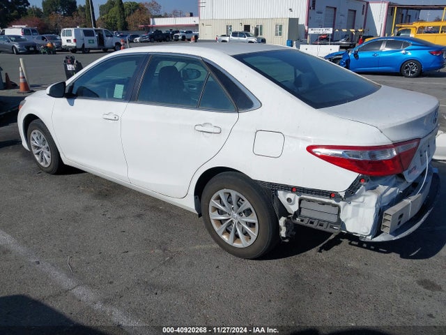 Toyota CAMRY LE 2017 4T1BF1FK3HU768822 Image 3