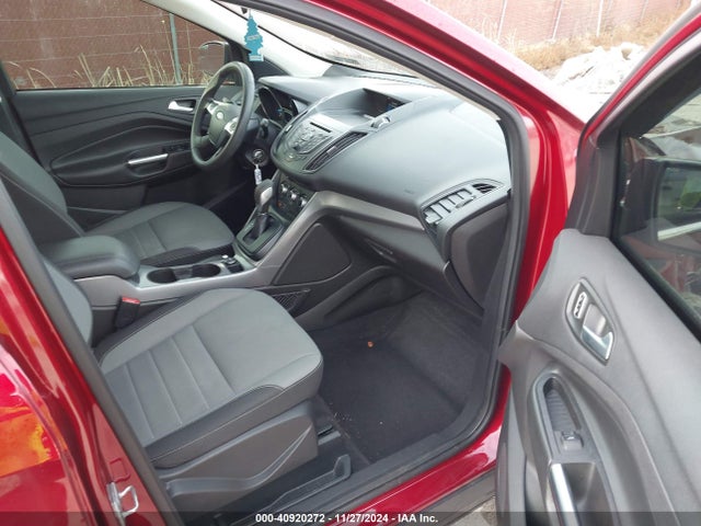 1FMCU9GX9GUC54359 Ford ESCAPE SE