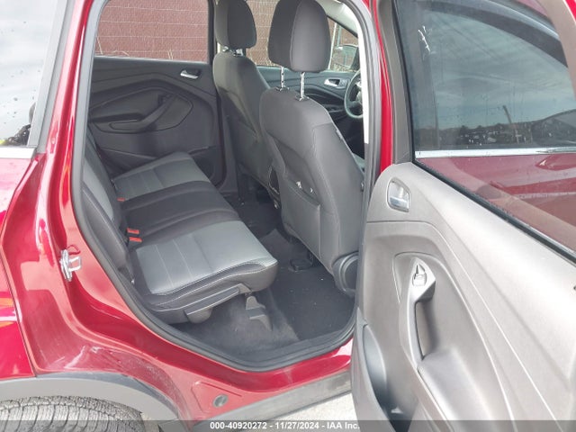 1FMCU9GX9GUC54359 Ford ESCAPE SE