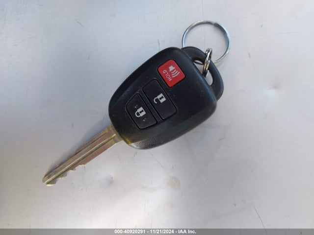 Toyota Corolla Cross L 2022 7MUAAAAG3NV018103 Image 11