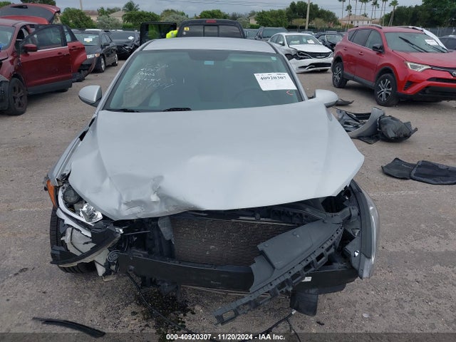 Hyundai ELANTRA SE 2017 KMHD74LF3HU147014 Image 13