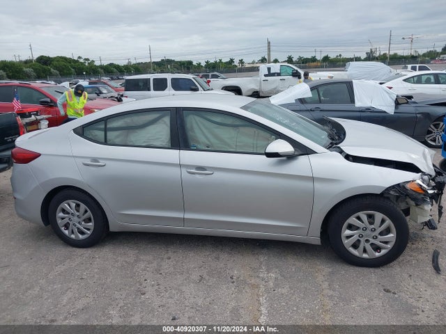 Hyundai ELANTRA SE 2017 KMHD74LF3HU147014 Image 14