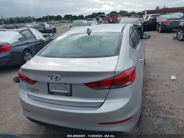 Hyundai ELANTRA SE 2017 KMHD74LF3HU147014 Image 17