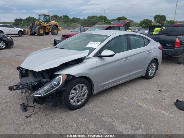 Hyundai ELANTRA SE 2017 KMHD74LF3HU147014 Image 2