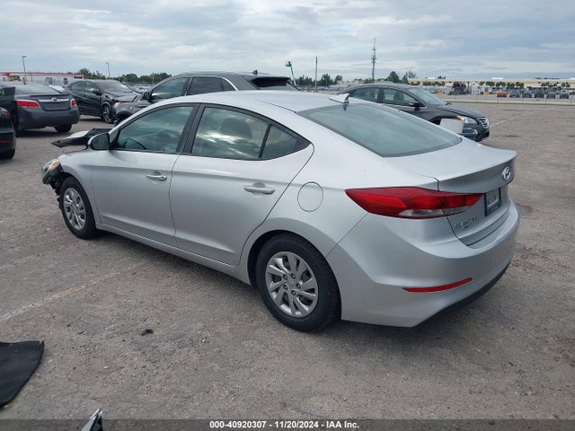 Hyundai ELANTRA SE 2017 KMHD74LF3HU147014 Image 3
